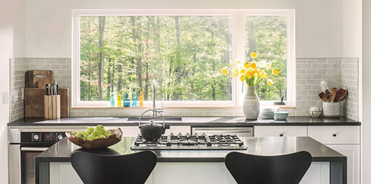 The Marvin Ultimate Casement window is offered in some of the largest sizes in the industry, with a secure multi-point lock, durable Marvin hardware that ensures smooth operation, and Marvin's exclusive wash mode for easy cleaning even on upper floors.