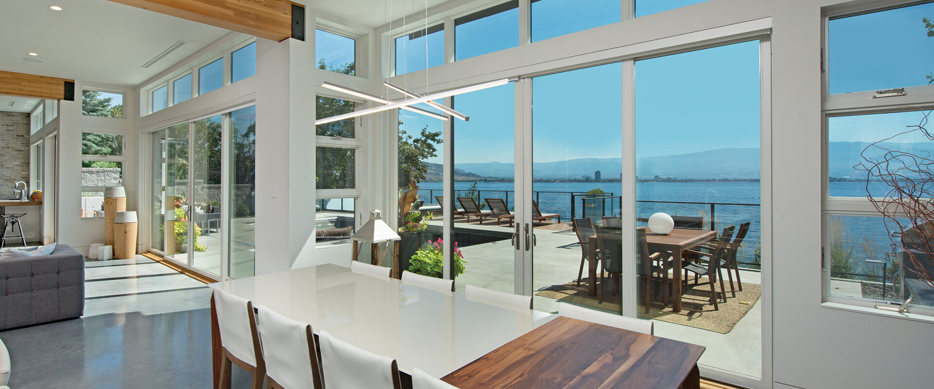 Expert installation and customization of hurricane windows by All Glass & Windows Sarasota. Schedule an appointment to learn more about Kolbe’s Forgent Series direct set and geometric windows.
